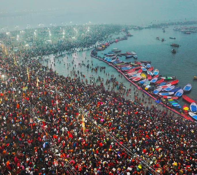 Hay al menos 30 muertos por una estampida en un festival religioso en la India