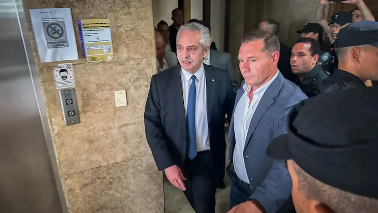 Alberto Fernández se presentó en Comodoro Py y presto declaración indagatoria