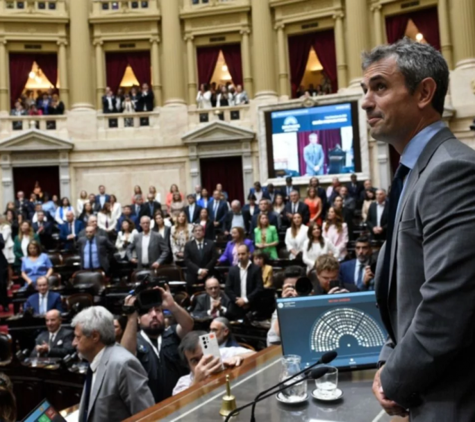 Martín Menem abrió la sesión para tratar el proyecto de Ficha Limpia