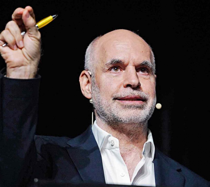 Rodriguez Larreta después de anunciar su candidatura le respondió a Milei