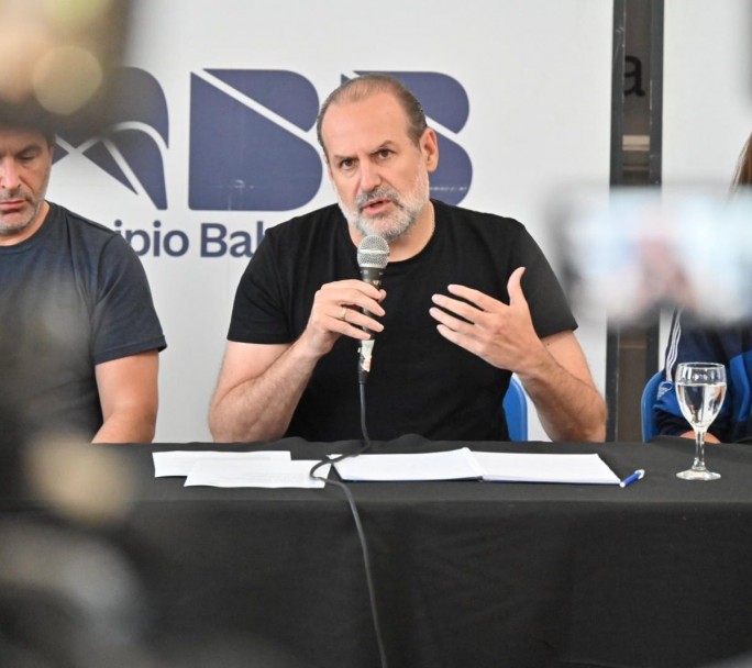 El intendente de Bahía Blanca expresa sus condolencias tras el temporal que dejó 16 muertos