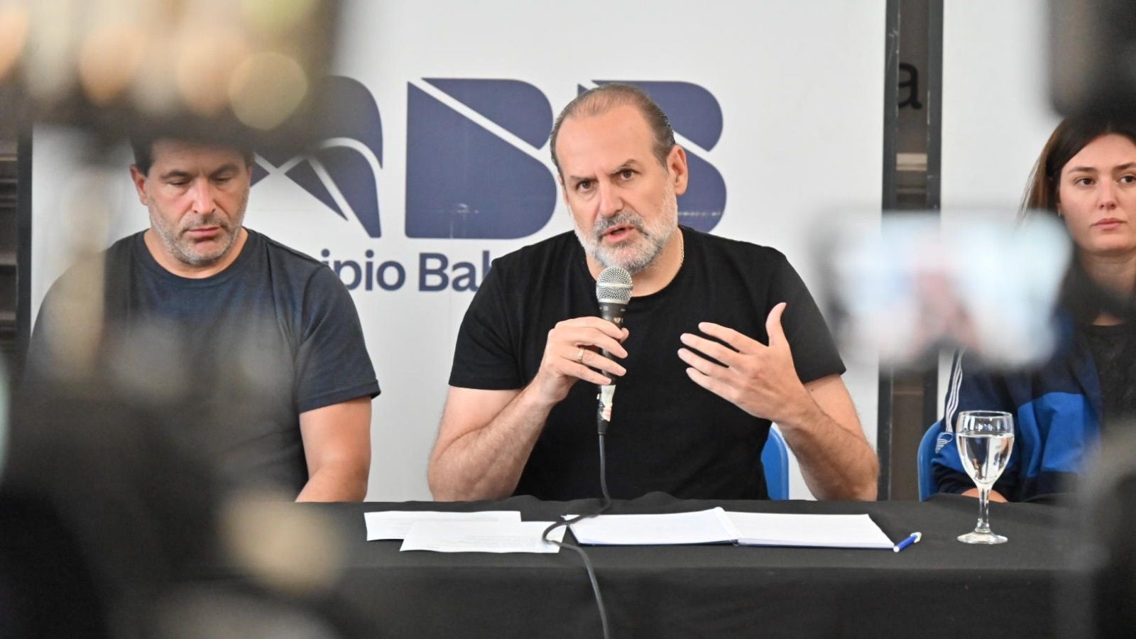 El intendente de Bahía Blanca expresa sus condolencias tras el temporal que dejó 16 muertos