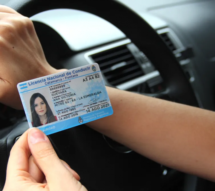 La nueva Ley de Transito modernizada prevé cambios en la licencia de conducir, VTV y peajes