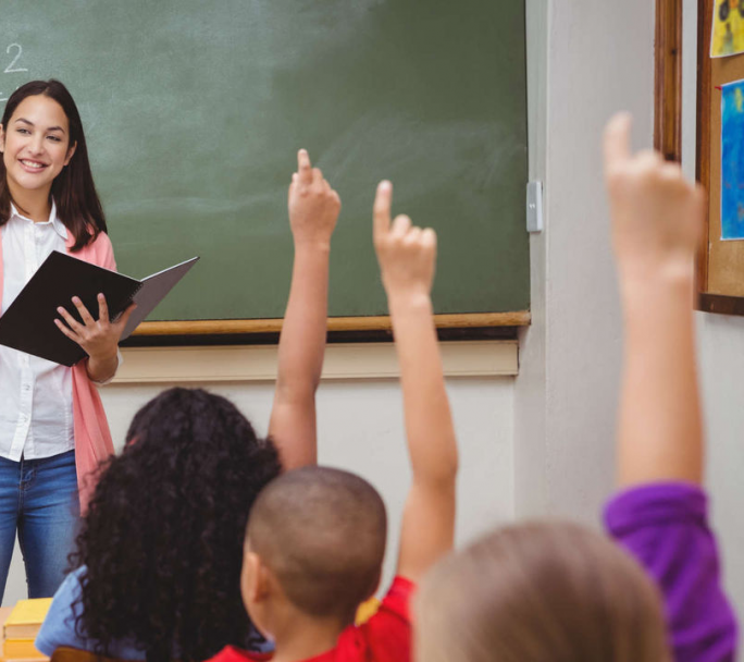 Sin el acuerdo de los gremios docentes el gobierno fijó el sueldo mínimo en $ 500.000