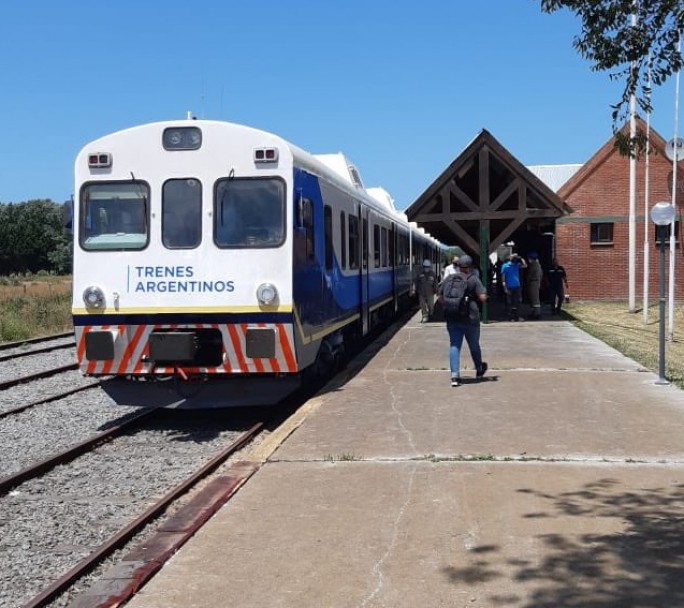 Un tren que sale de Buenos Aires ya no llega a la Costa Atlántica: ¿cuál es?