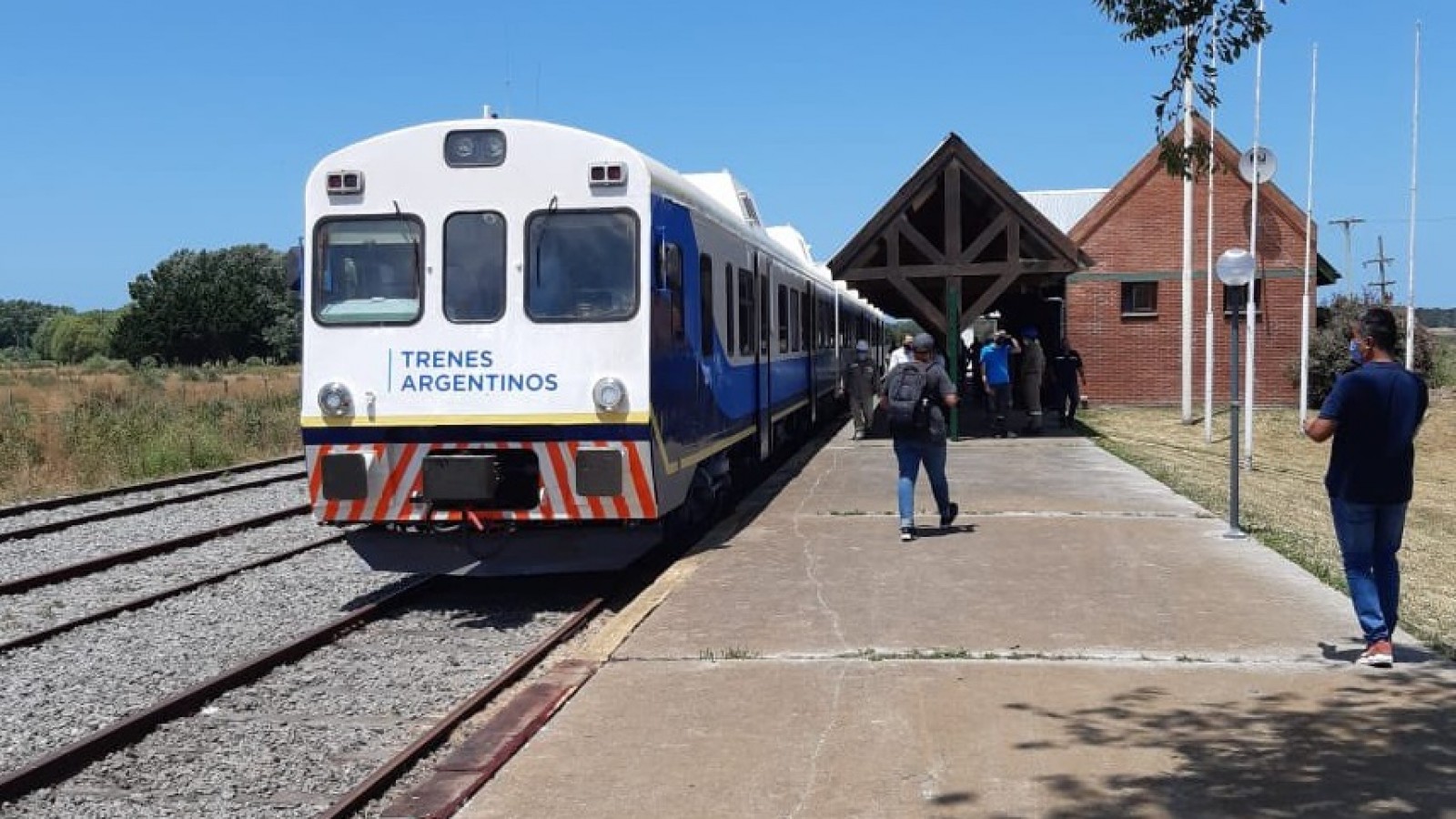 Un tren que sale de Buenos Aires ya no llega a la Costa Atlántica: ¿cuál es?