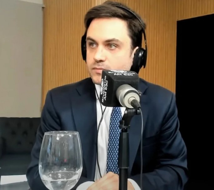 Marra saludó a Karina por su cumpleaños