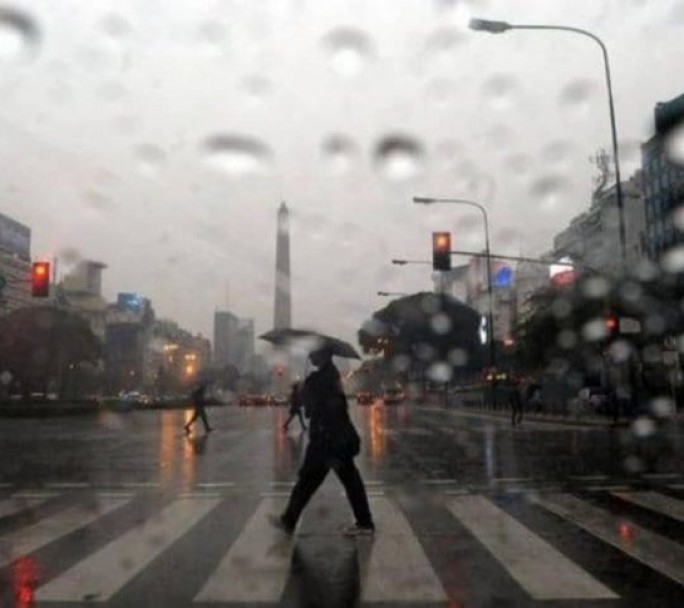 Alerta por tormentas fuertes sobre CABA