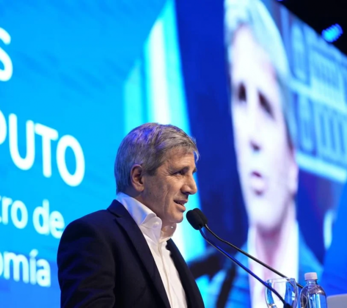 Caputo descarta una disparada del dólar