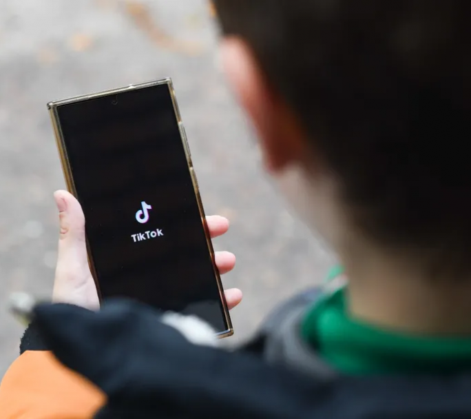 Horror en Mendoza: investigan la muerte de un chico que quiso imitar un desafío de Tik Tok