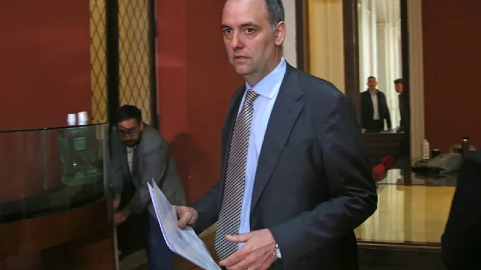 Se disparó el Riesgo País y Adorni se volvió viral