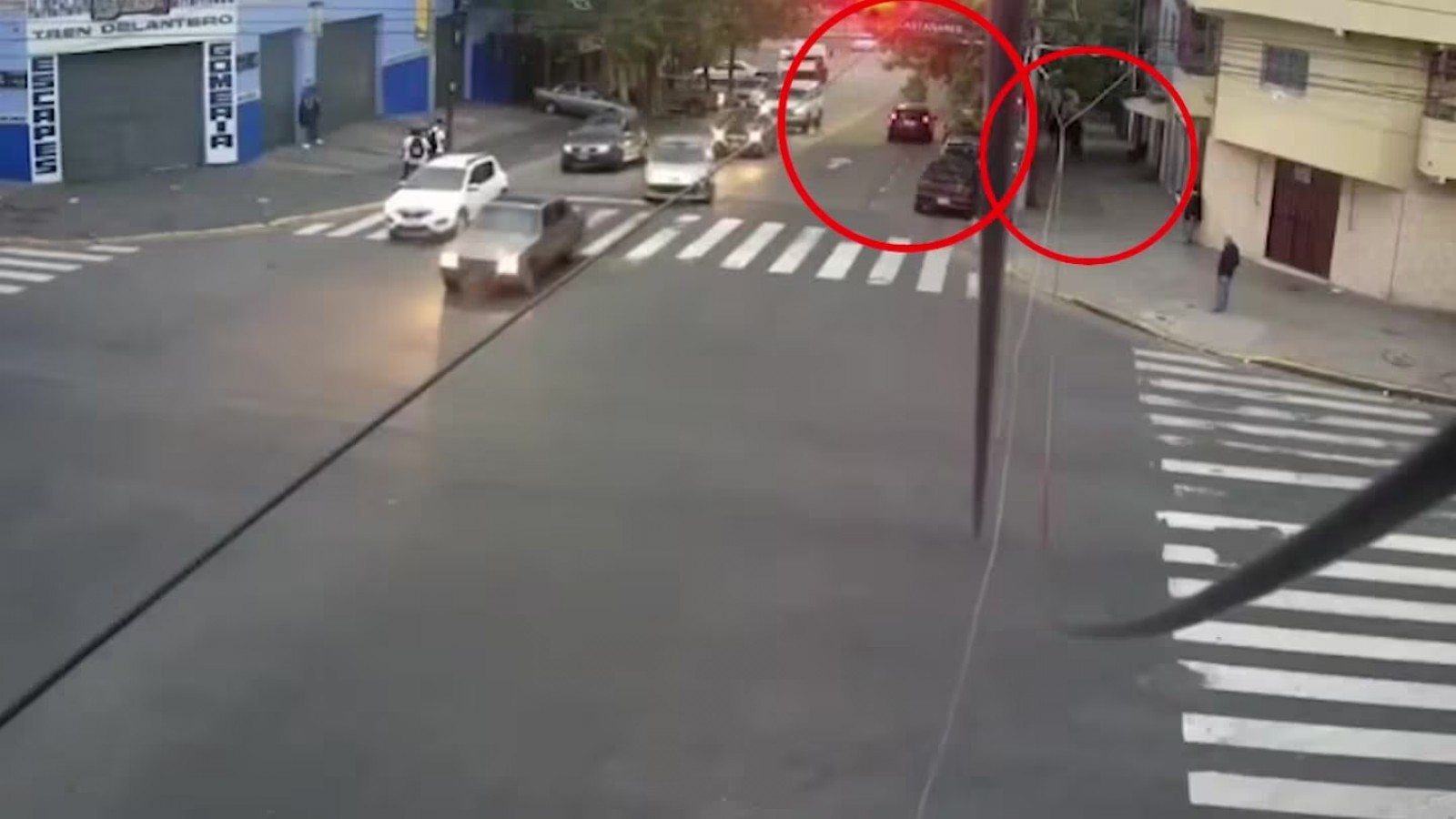 VIDEO: así fue el ataque al automovilista que murió y atropelló a una mujer en Parque Chacabuco