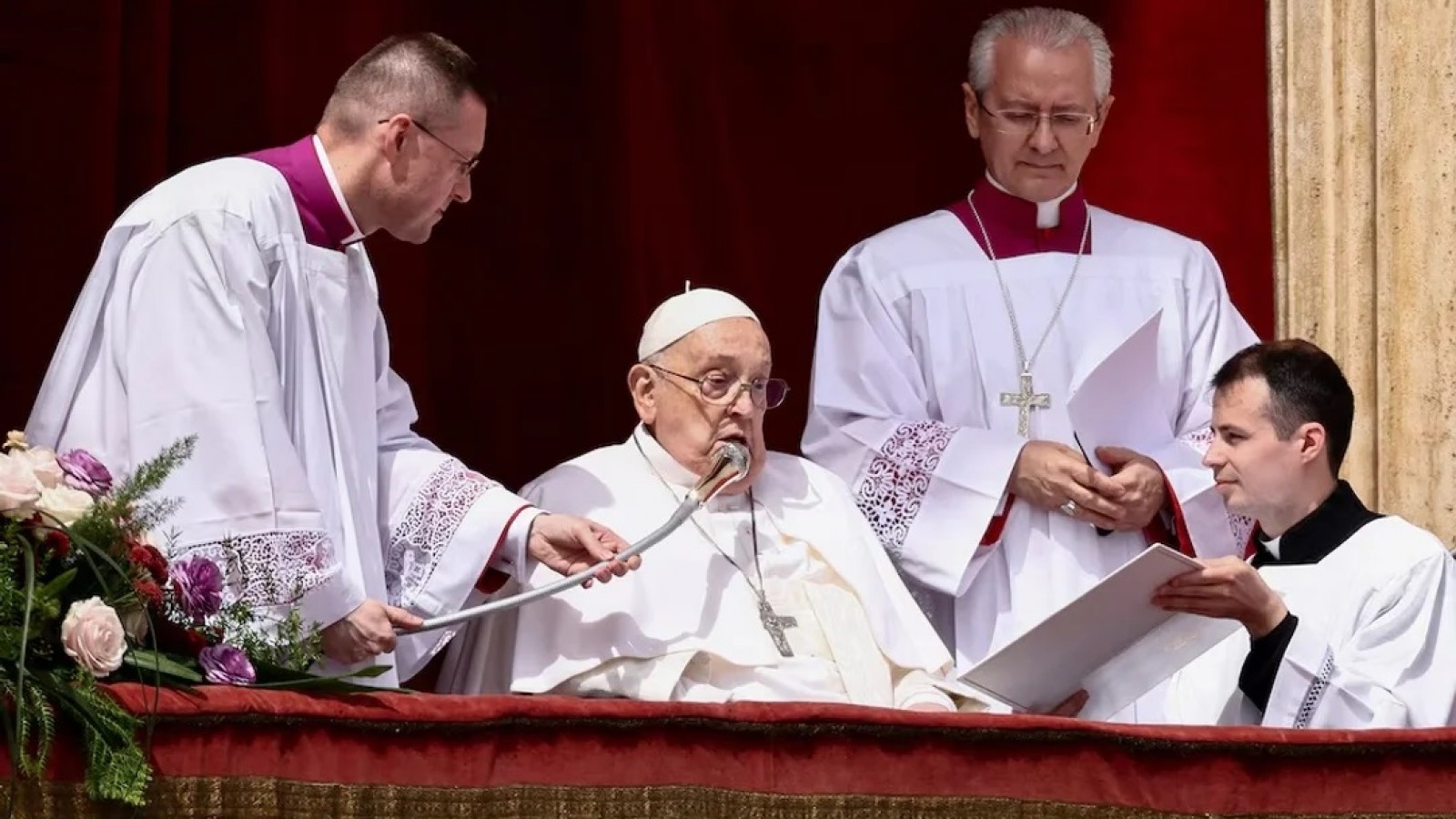 El Papa clamó por libertad religiosa y paz mundial en su mensaje de Pascua