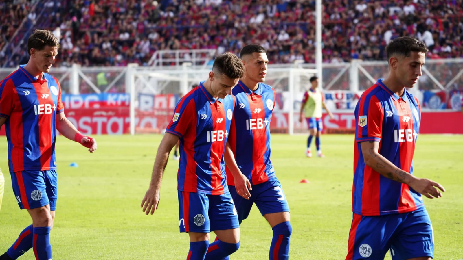 Un San Lorenzo convulsionado por el escándalo de Moretti recibe al líder Rosario Central