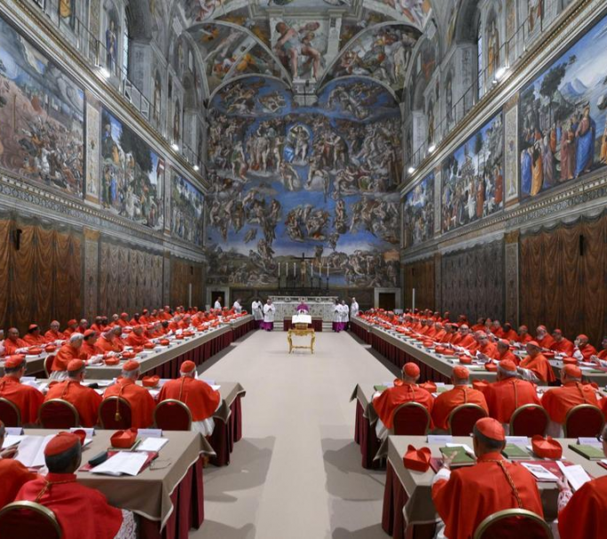 En la primera fumata del cónclave hubo humo negro, hoy sigue la reunion
