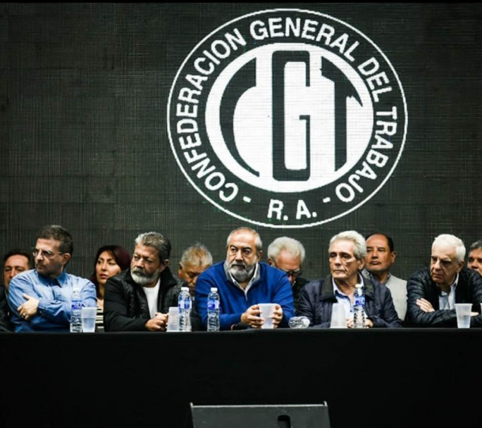 Ante el DNU que saco el gobierno limitando las huegas , la CGT en pie de guerra