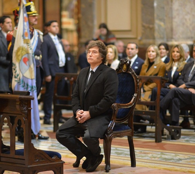 Milei evitó saludar a Jorge Macri y a Villarruel en su ingreso al Te Deum en la Catedral y generó tensión