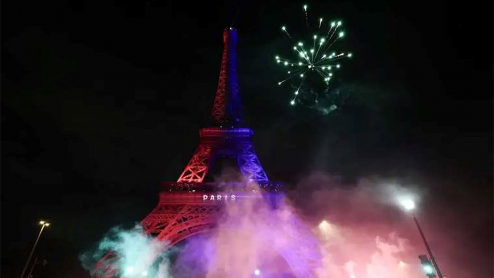 2 muertos y más de cien heridos en los festejos del PSG en Paris