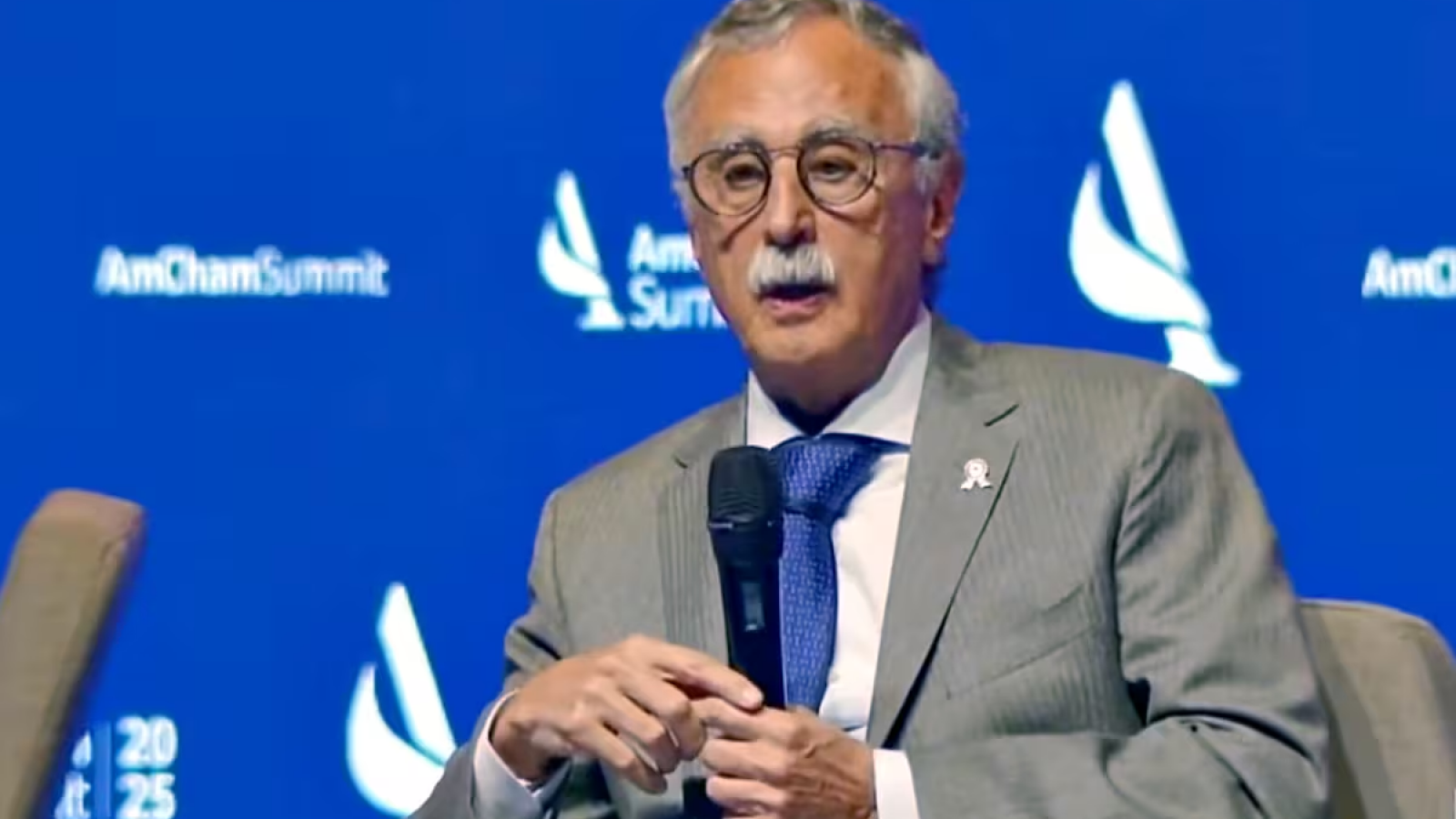 El Gobierno anunció mejoras salariales para residentes del Garrahan tras la crisis