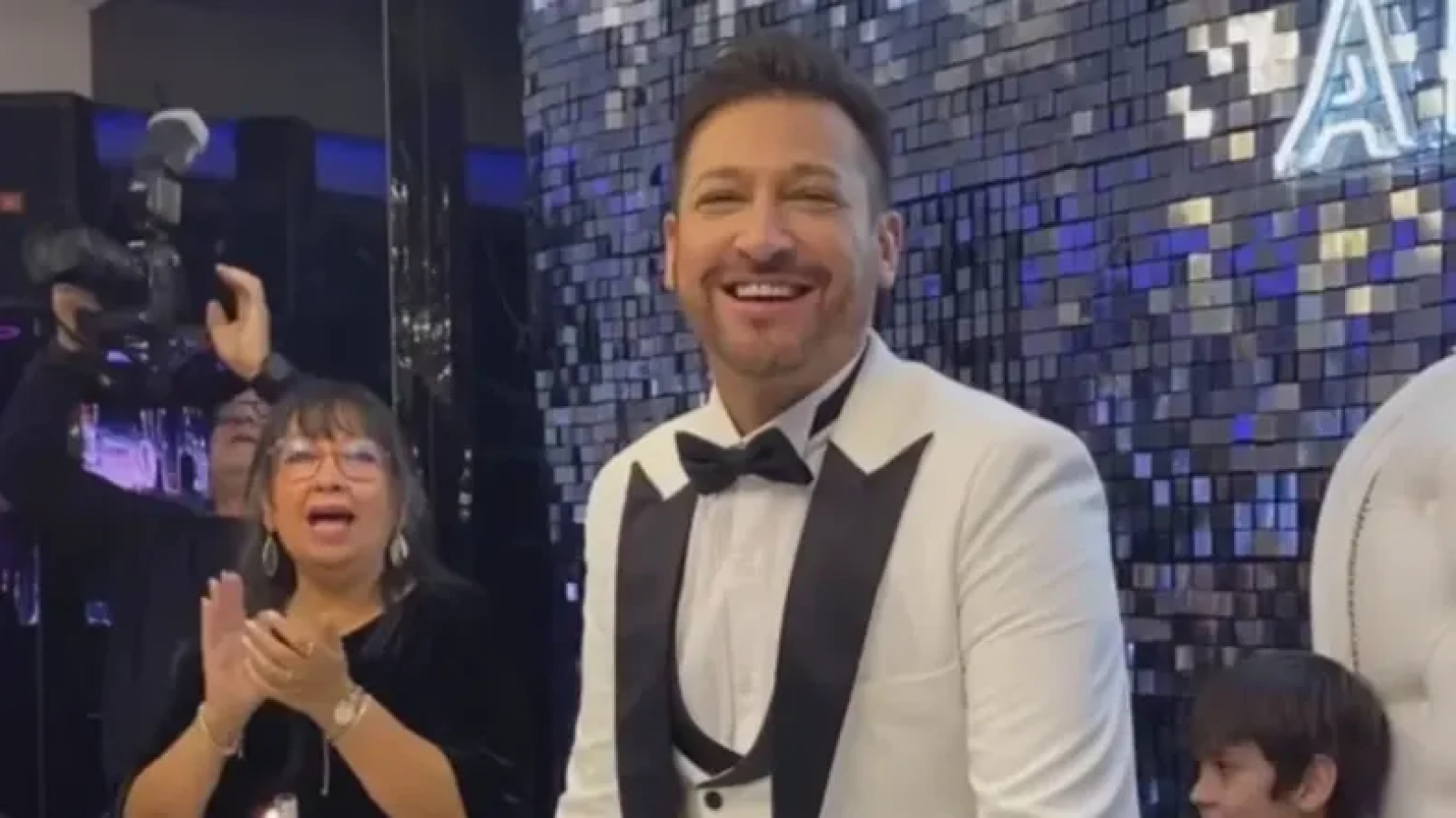 Quejas en el cumpleaños de Pablito Ruiz, les cobró a sus invitados