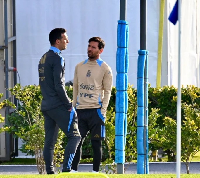 La Selección Argentina visita a Chile con el esperado regreso de Lionel Messi