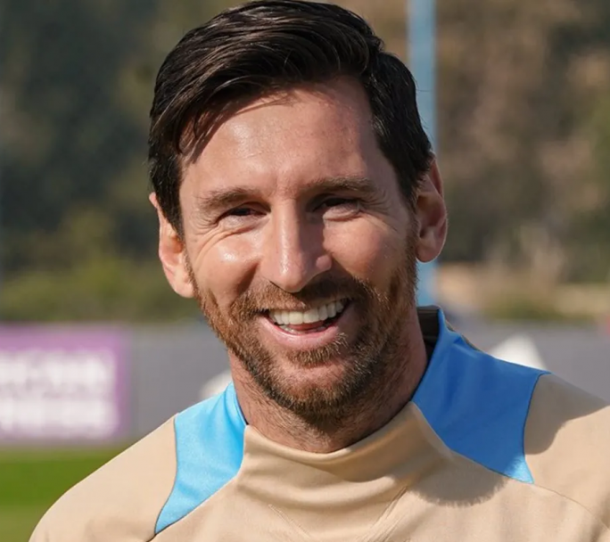 La Selección ya está en Chile para enfrentar desde las 22 hs a su par local