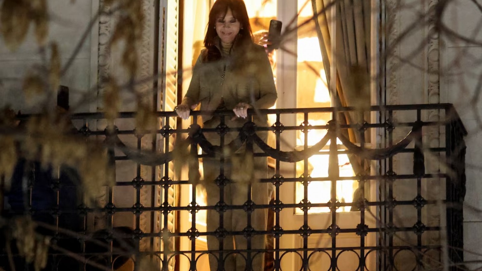 Cristina Kirchner pide prisión domiciliaria sin tobillera: Seguridad, intento de homicidio y edad, los argumentos de la defensa