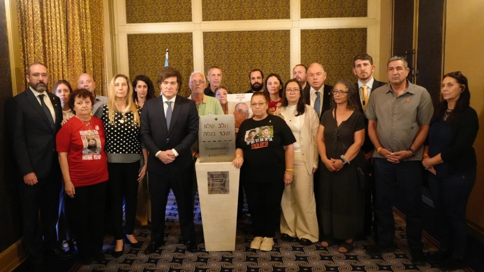 Milei se reúne con familiares de rehenes en Israel y promete apoyo "incondicional" en la lucha contra el terrorismo