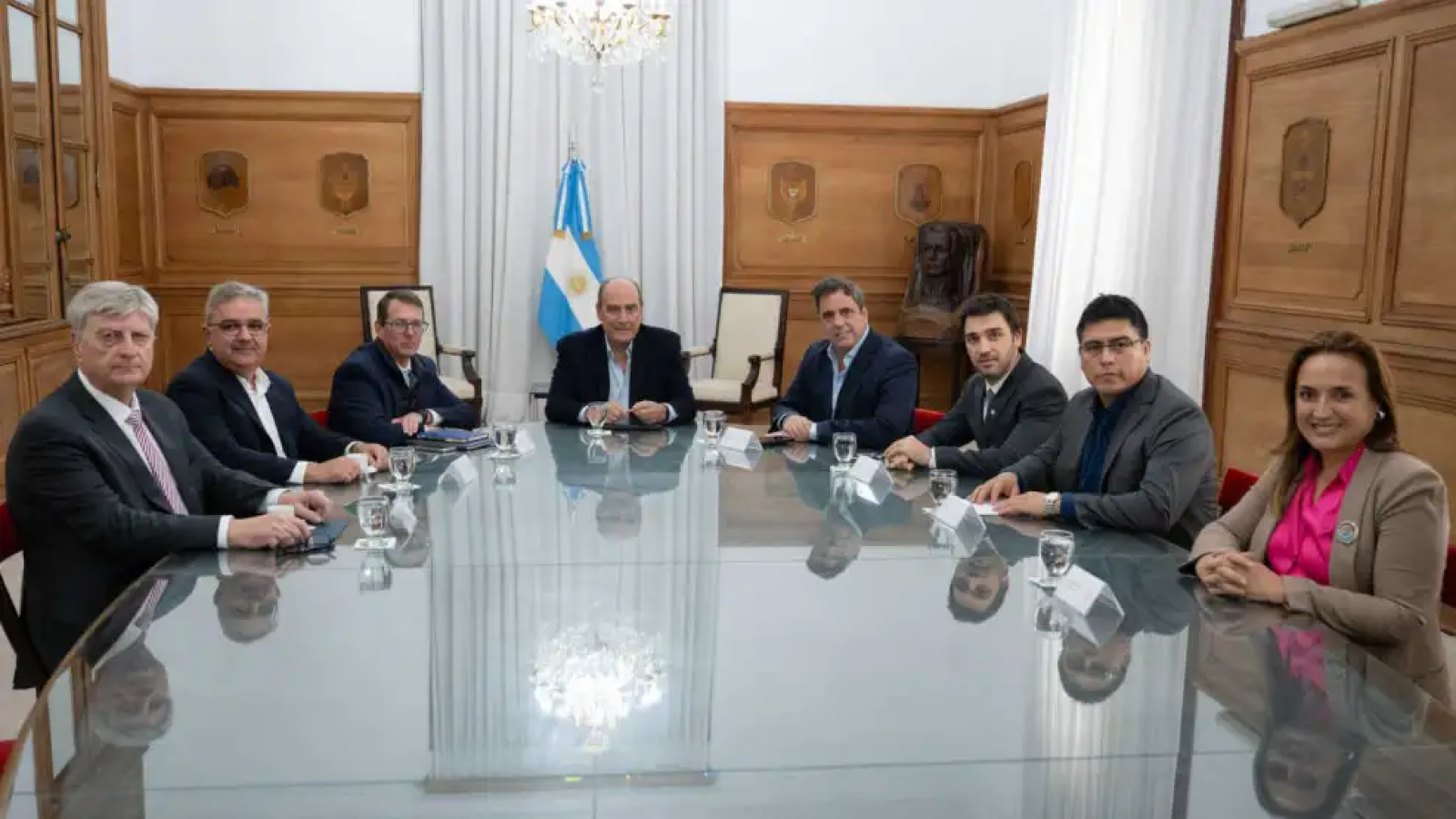 Volvieron a reclamar los Gobernadores por obra pública y fondos