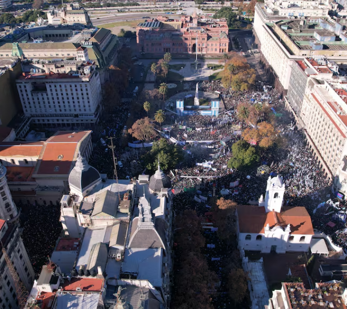 Cristina publicó en las redes su discurso y un vídeo del acto en Plaza de Mayo