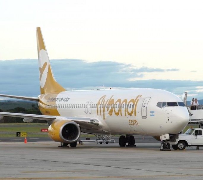 Flybondi cambia de manos: Fondo inversor de EE.UU. adquiere la mayoría de la aerolínea low cost