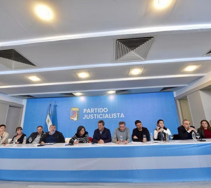 Cumbre Kicillof-Máximo-Massa: acuerdos y tensiones en el peronismo bonaerense