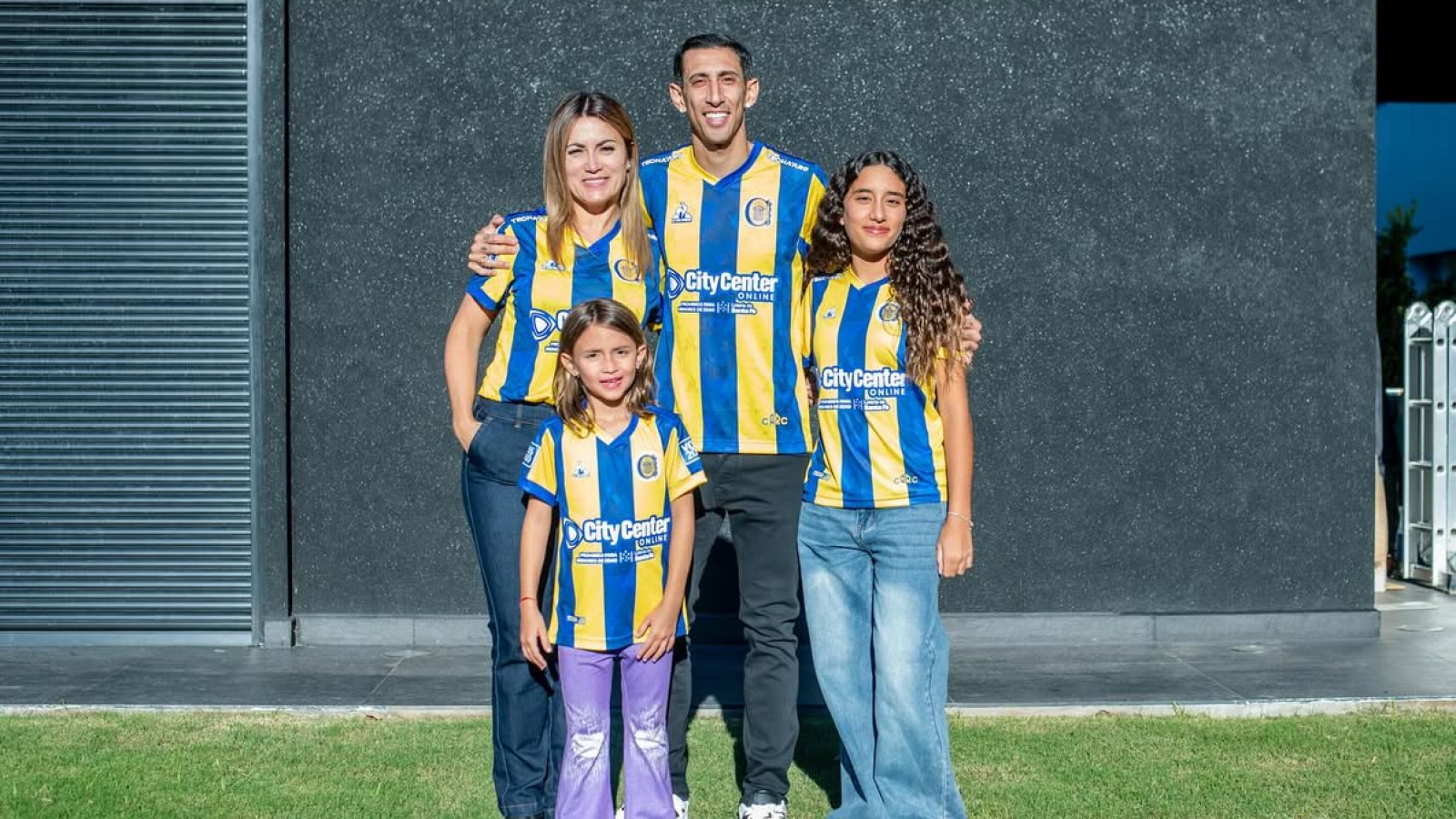 Entre lágrimas, Ángel Di María es presentado en Rosario Central: "Estar acá es algo que soñaba"