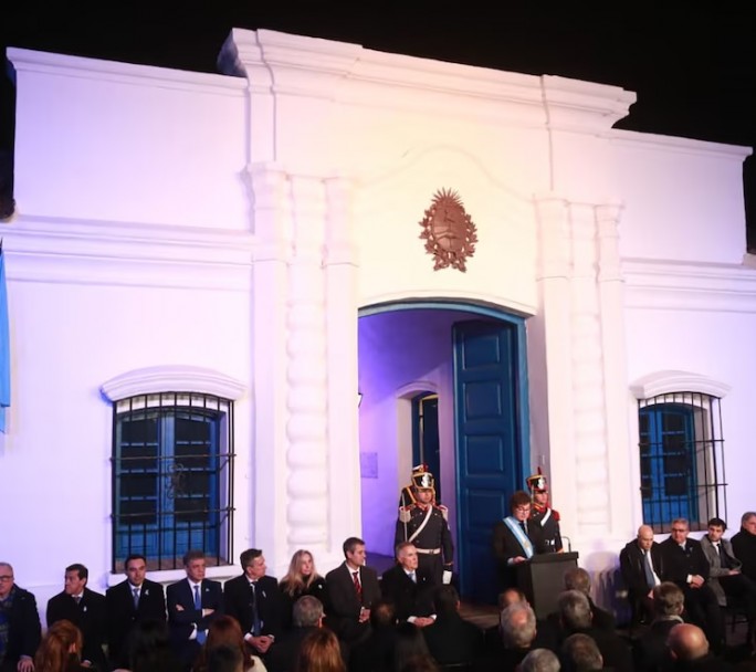 A un año del Pacto de Mayo, Milei regresa a Tucumán con escaso apoyo de los gobernadores