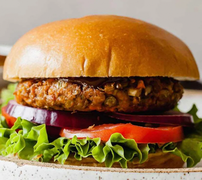 Sin grasas ni sal: cómo preparar hamburguesas de lentejas llenas de sabor para una dieta equilibrada