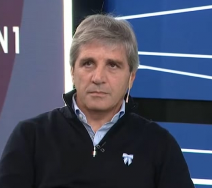 Después de la incertidumbre por la suba del dólar, Caputo dió una explicación