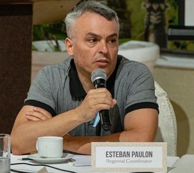 Diputado Esteban Paulón denuncia ataques homofóbicos y pide "discutir con ideas, no con odio" tras sufrir hostigamiento en redes