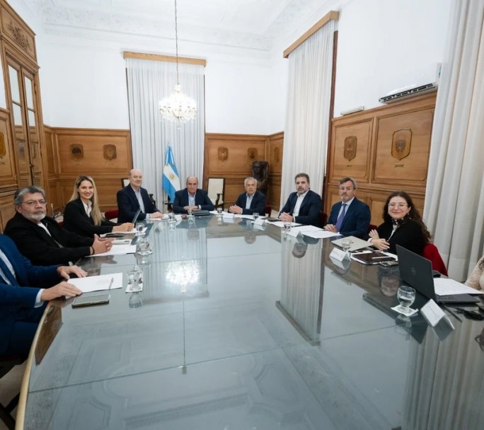 Con Julio Cordero, se debate una "moderna" reforma laboral para combatir la informalidad