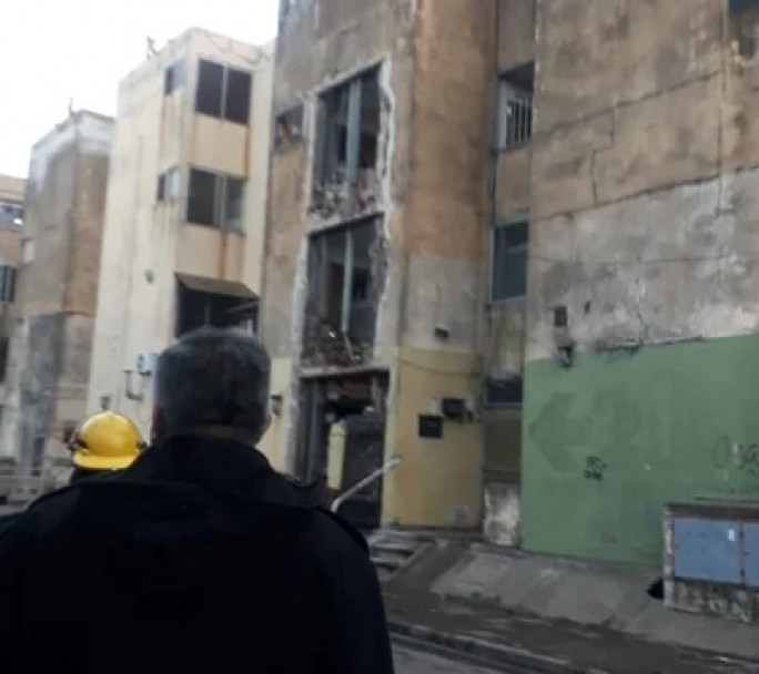 Explosión por presunta fuga de gas en Florencio Varela deja tres heridos y derrumbe parcial de un edificio