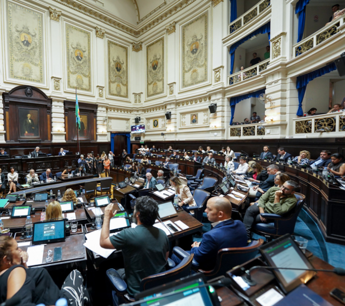 El Gobierno a la caza de los votos necesarios para imponer el veto en el Senado