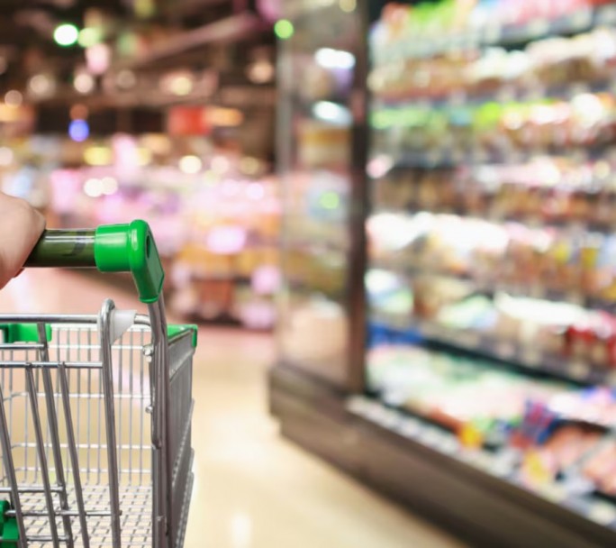 Negociaciones por aumentos de precios: El salto del dólar en julio impacta en los supermercados