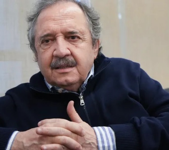 Ricardo Alfonsín propone un frente común para frenar el "autoritarismo" de Milei