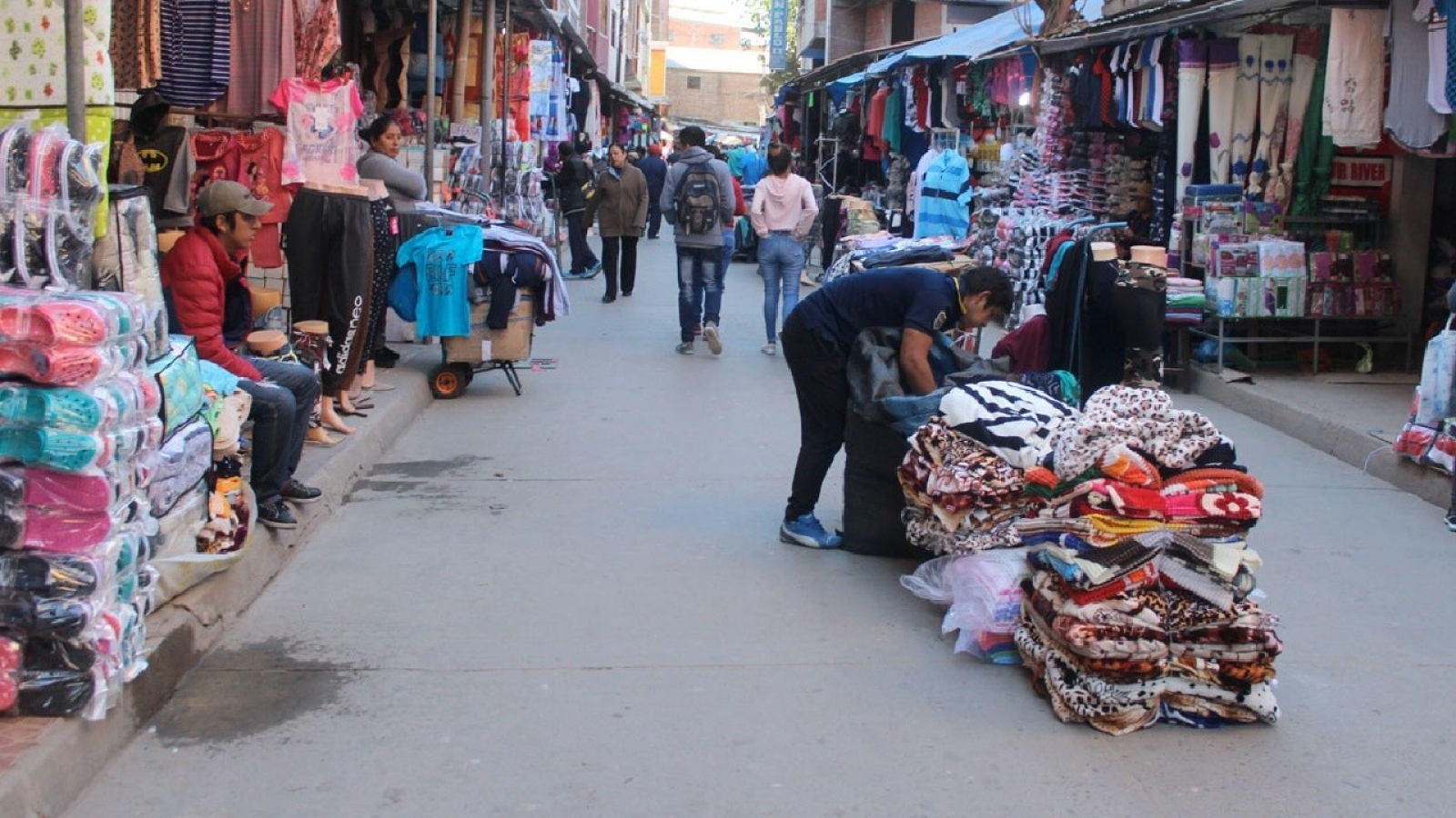 La baja del dólar en Argentina le suma competidores a Chile y Paraguay